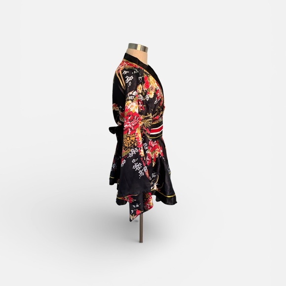 Floral Kimono Robe with Belt - Picture 6 of 9